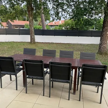 فيلة Au Calme Avec Piscine, Grand Jardin Et Independant *