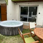 Au Calme Avec Piscine, Grand Jardin Et Independant Βίλα *